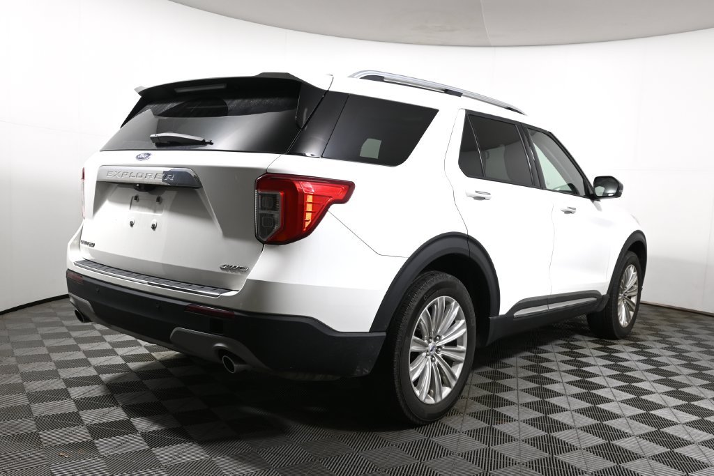 Used 2023 White Metallic Ford Limited image 11