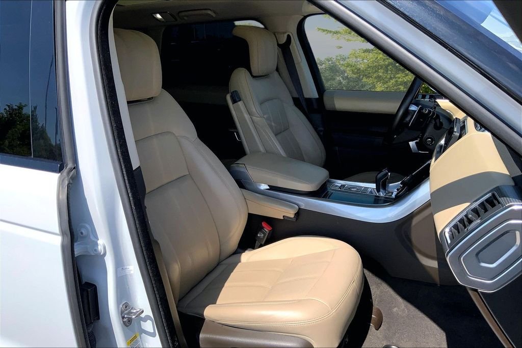 Used 2019 White Land Rover Supercharged image 27