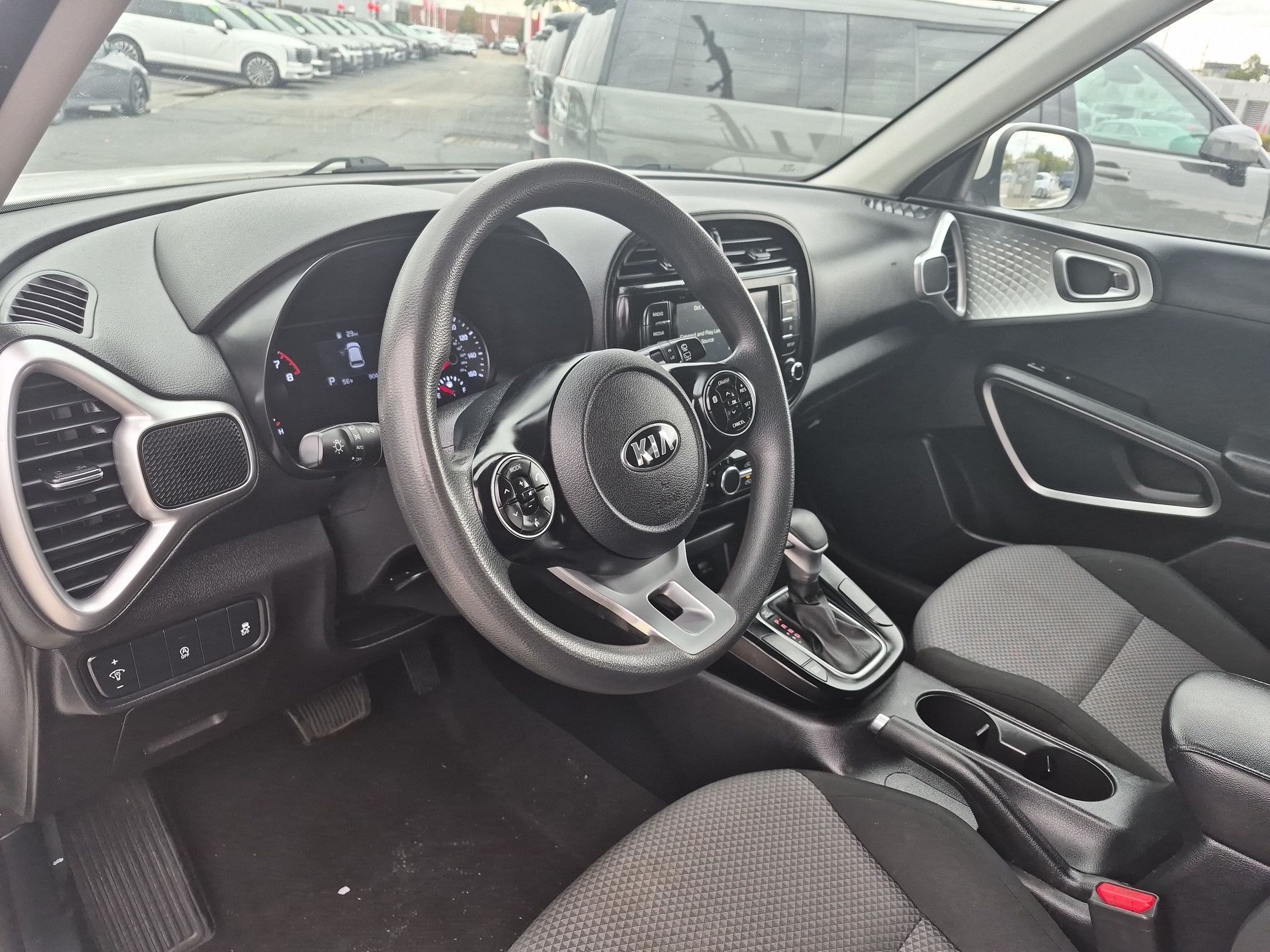Used 2021 Snow White Pearl Kia LX image 14