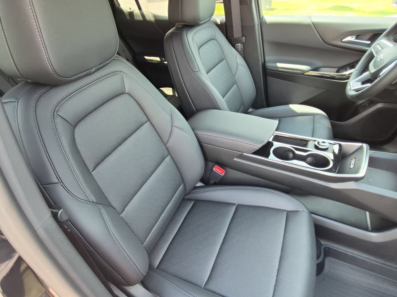 2027 Chevrolet Equinox LT - Photo 28