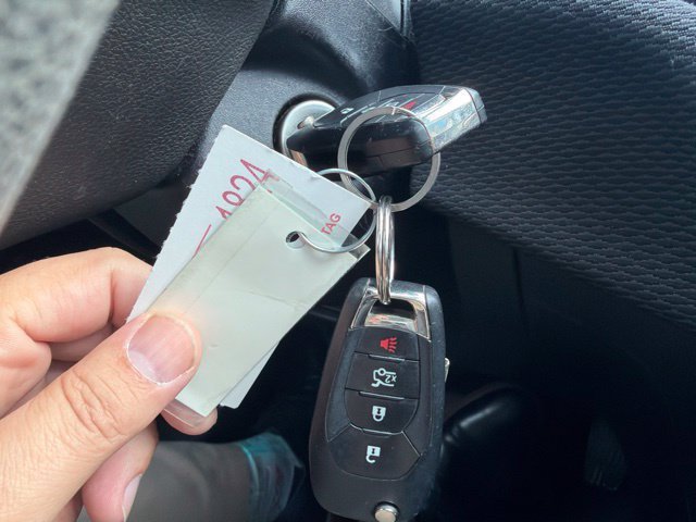Used 2016 TUNGSTEN METALLIC Chevrolet LT image 17