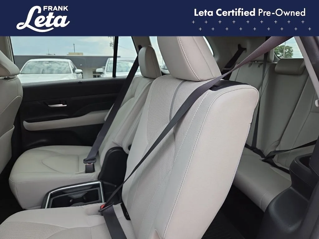 Used 2024 White Toyota Platinum image 21