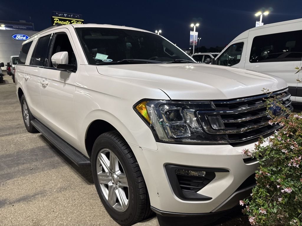 Used 2018 White Platinum Clearcoat Metallic Ford XLT image 3