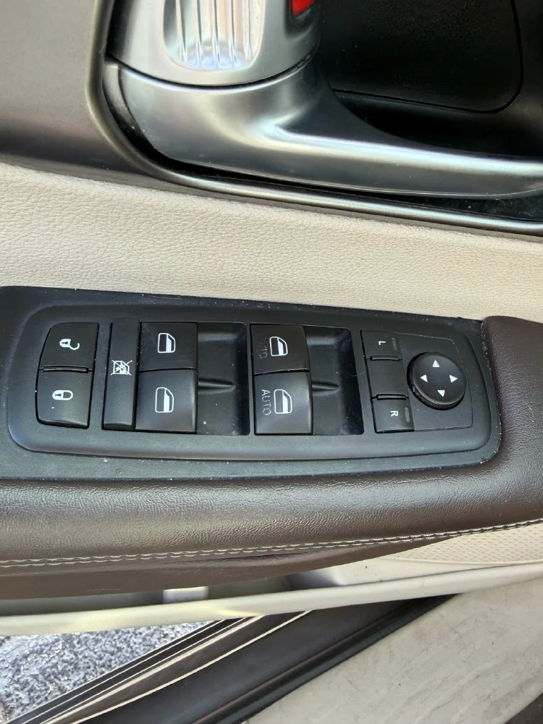 Used 2017 Gray Chrysler Touring image 34