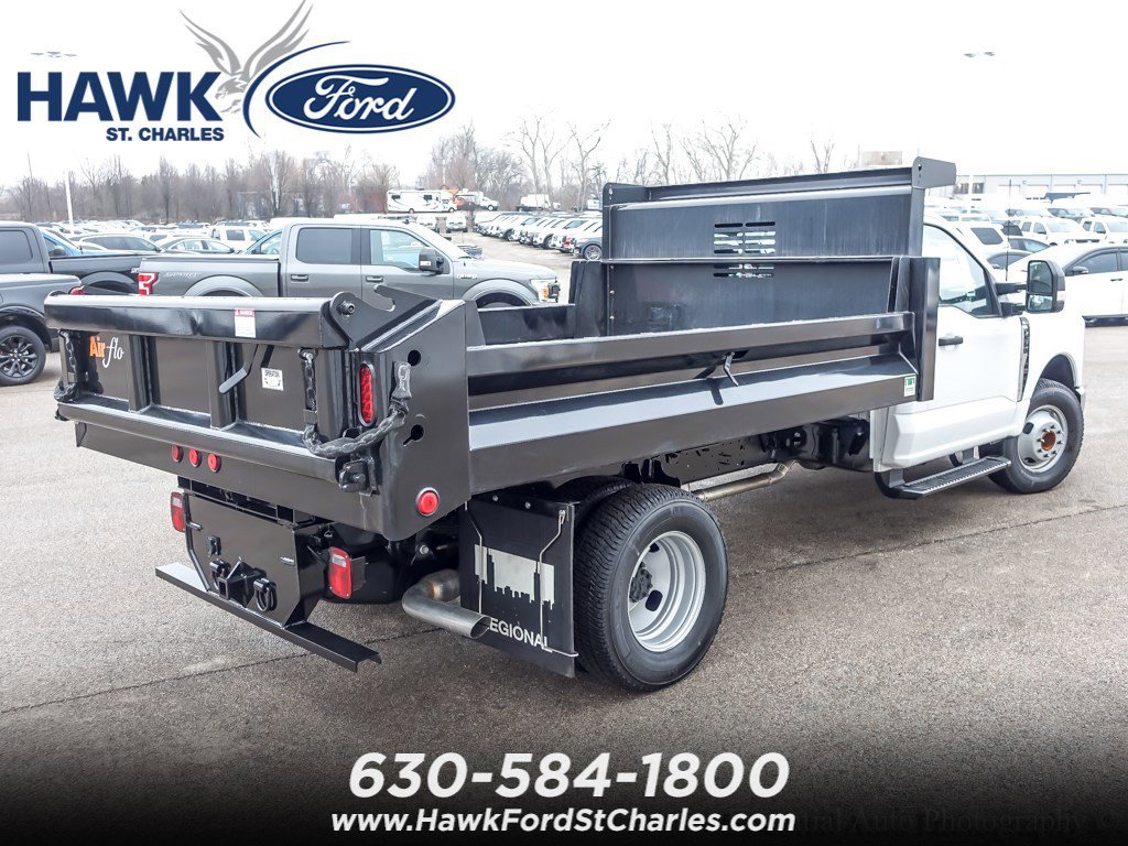 New 2026 Oxford White Ford F-350® XL image 6