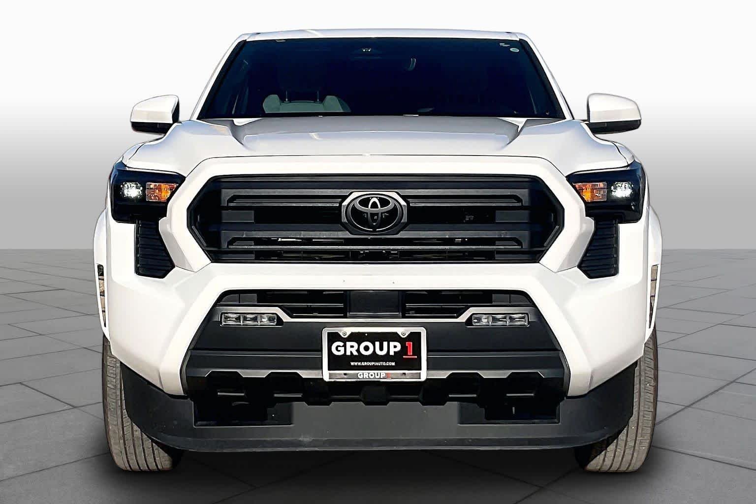 Used 2026 Ice Cap Toyota SR5 image 4