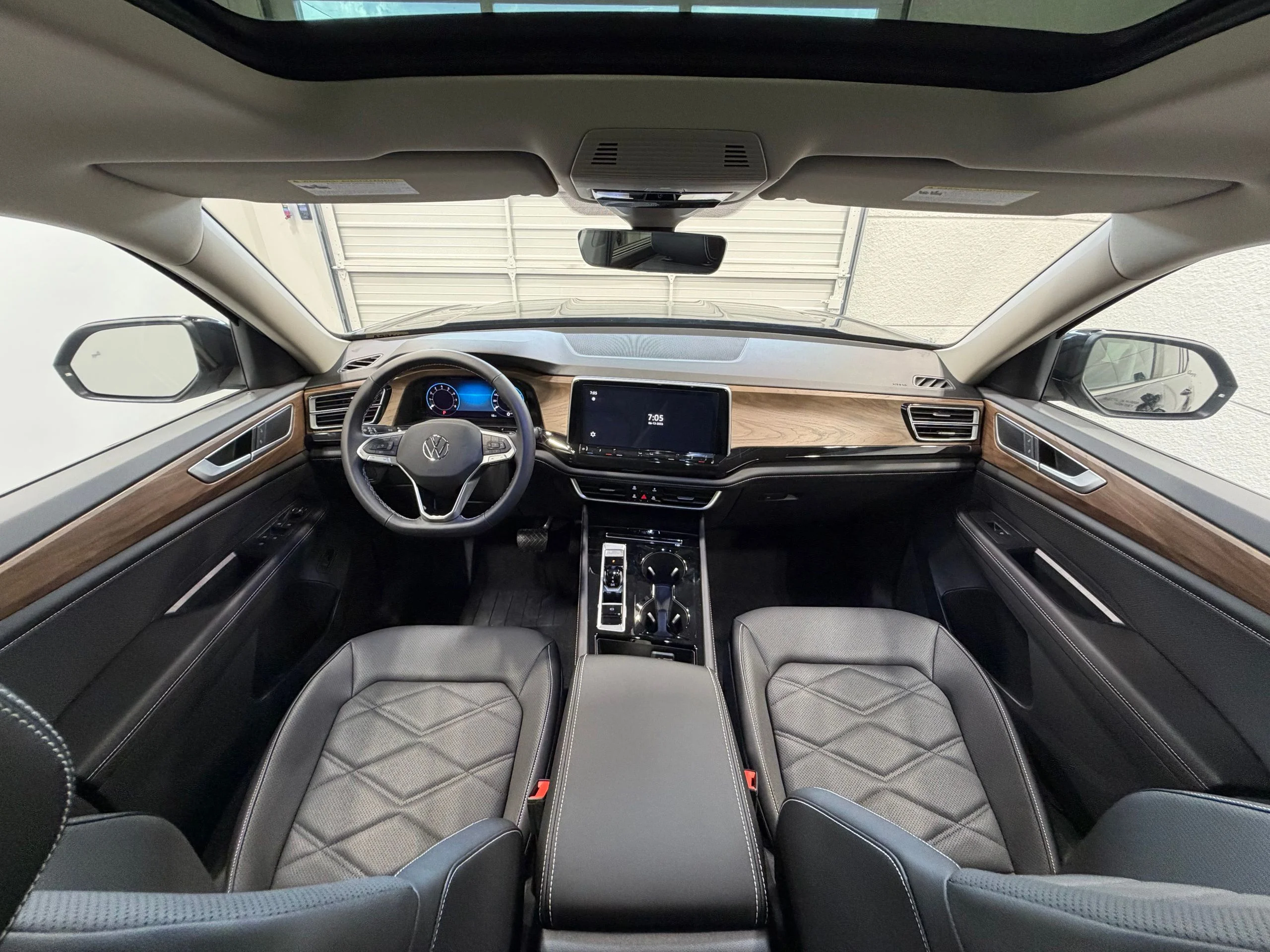 New 2026 Black Volkswagen 2.0T SE w/Technology image 35