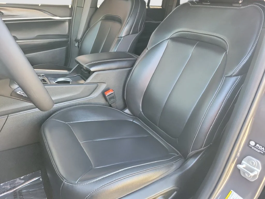 Certified Used 2025 Gray Jeep Limited image 14