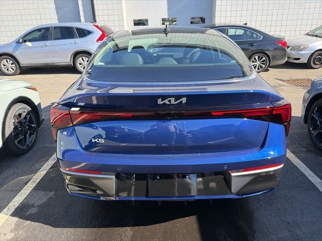 New 2026 Yacht Blue Kia EX image 4