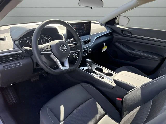 New 2026 Gun Metallic Nissan 2.5 SV image 9