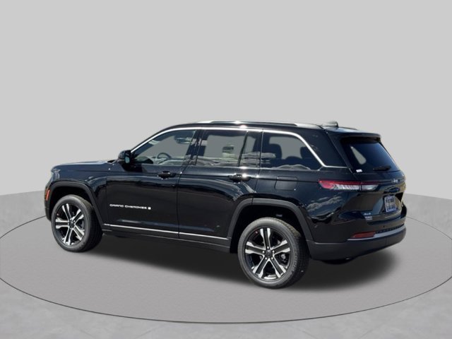 New 2027 High Gloss Black Jeep Limited image 4