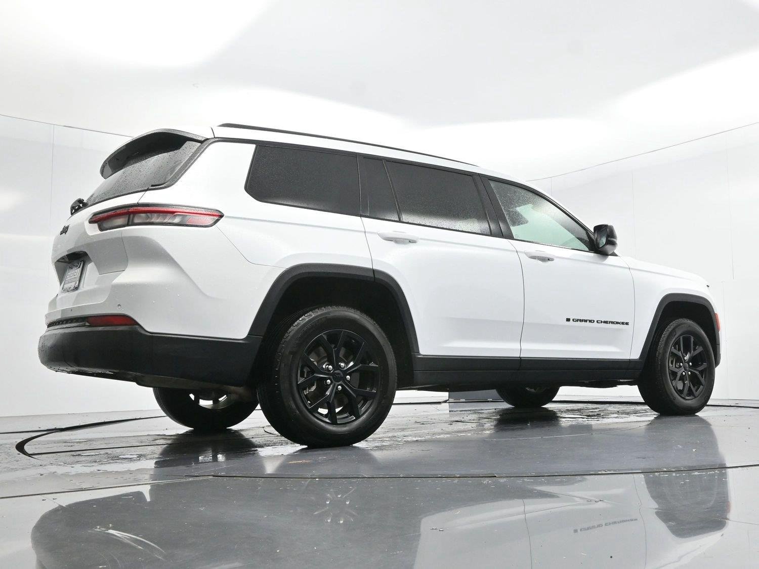 Used 2024 Bright White Clearcoat Jeep Altitude X image 54