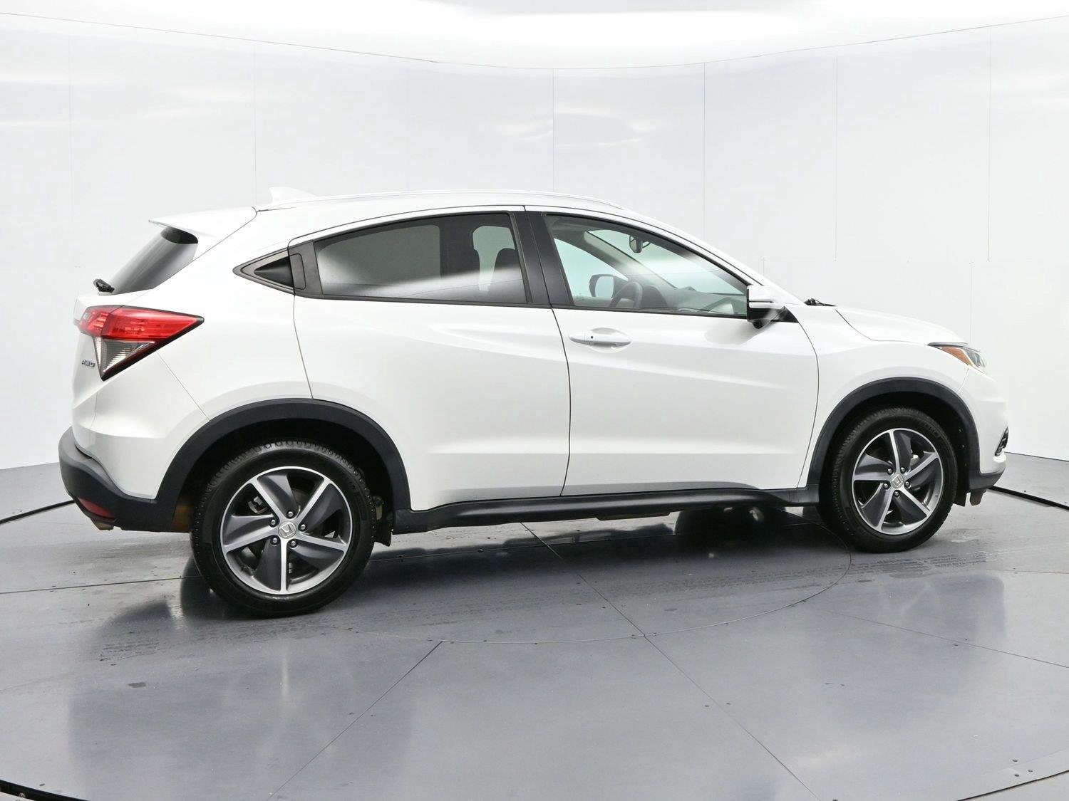 Used 2022 Platinum White Pearl Honda EX-L image 8