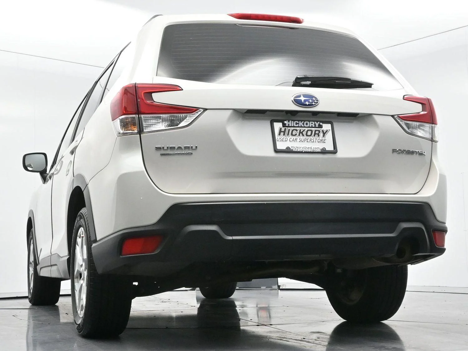 Used 2021 Crystal White Pearl Subaru Base image 45