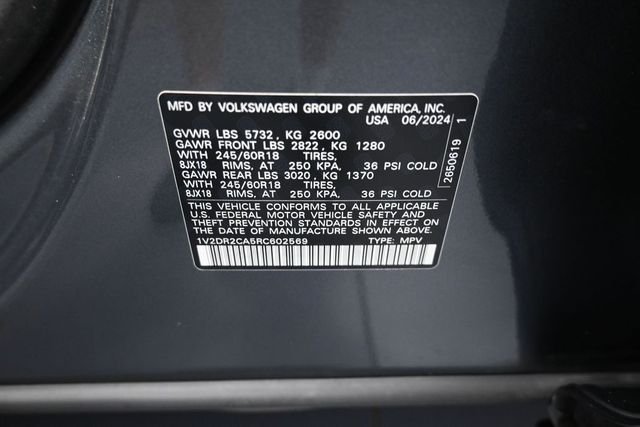 Used 2024 Platinum Gray Metallic Volkswagen 2.0T SE image 18