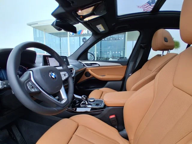 Used 2024 Black BMW sDrive30i image 12