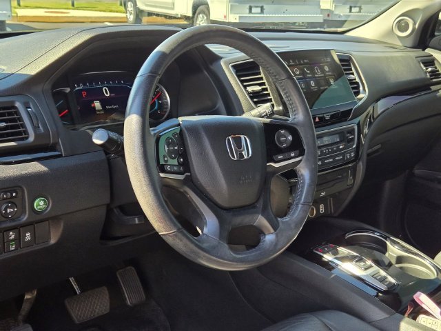 Used 2022  Honda Touring image 16