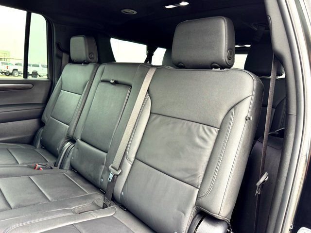 Used 2025 Black Chevrolet Z71 image 18