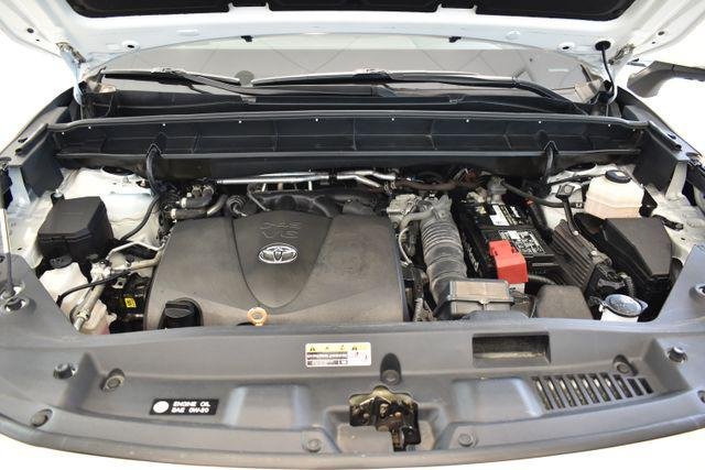 Certified Used 2020 BLIZZARD PEARL Toyota  image 31