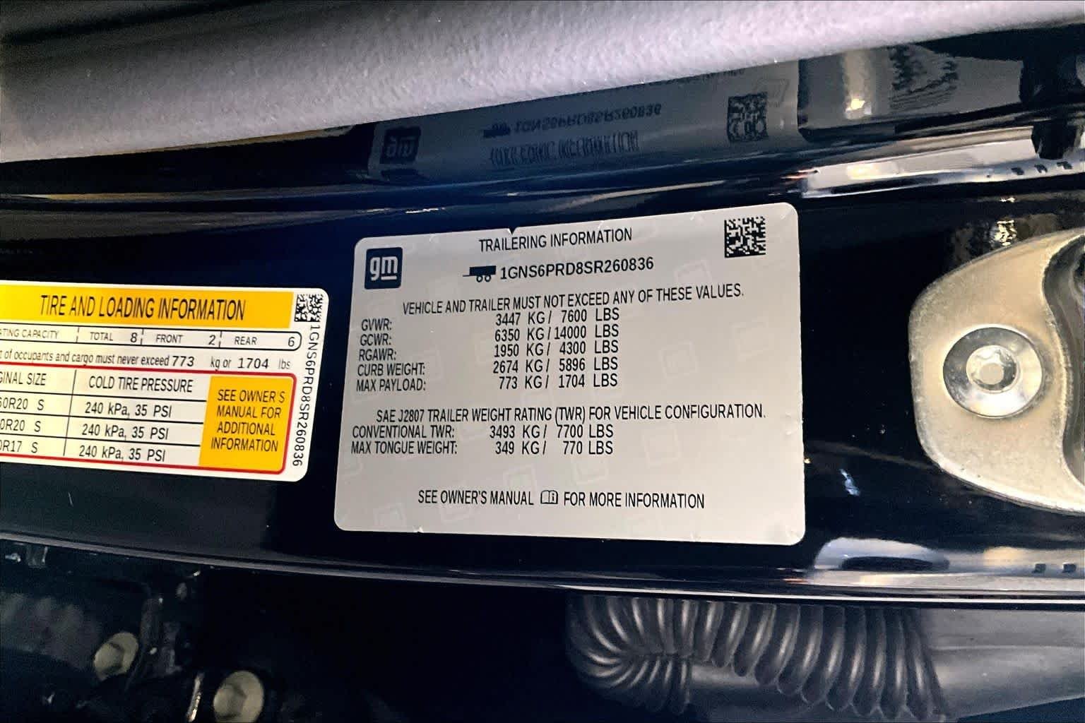 Used 2025 Black Chevrolet Z71 image 34