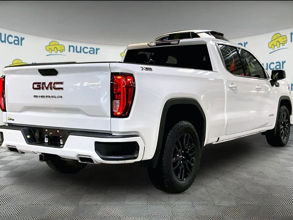 Used 2023 White GMC Elevation image 6