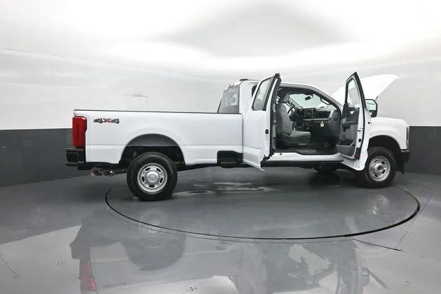 New 2026 White Ford XL image 29