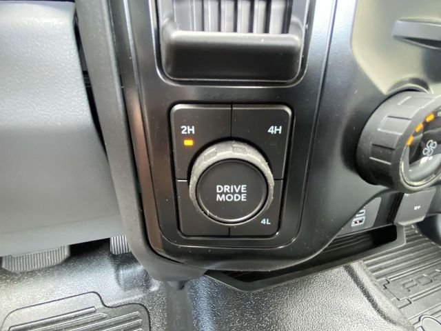 2025 Ford F-450 Super Duty Chassis Cab XL - Photo 18