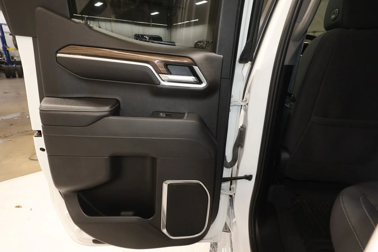 2023 Chevrolet Silverado 1500 LT - Photo 10