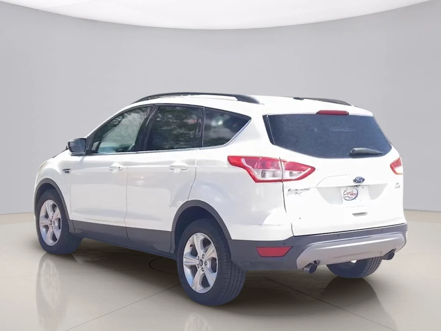 Used 2015 White Ford SE image 3