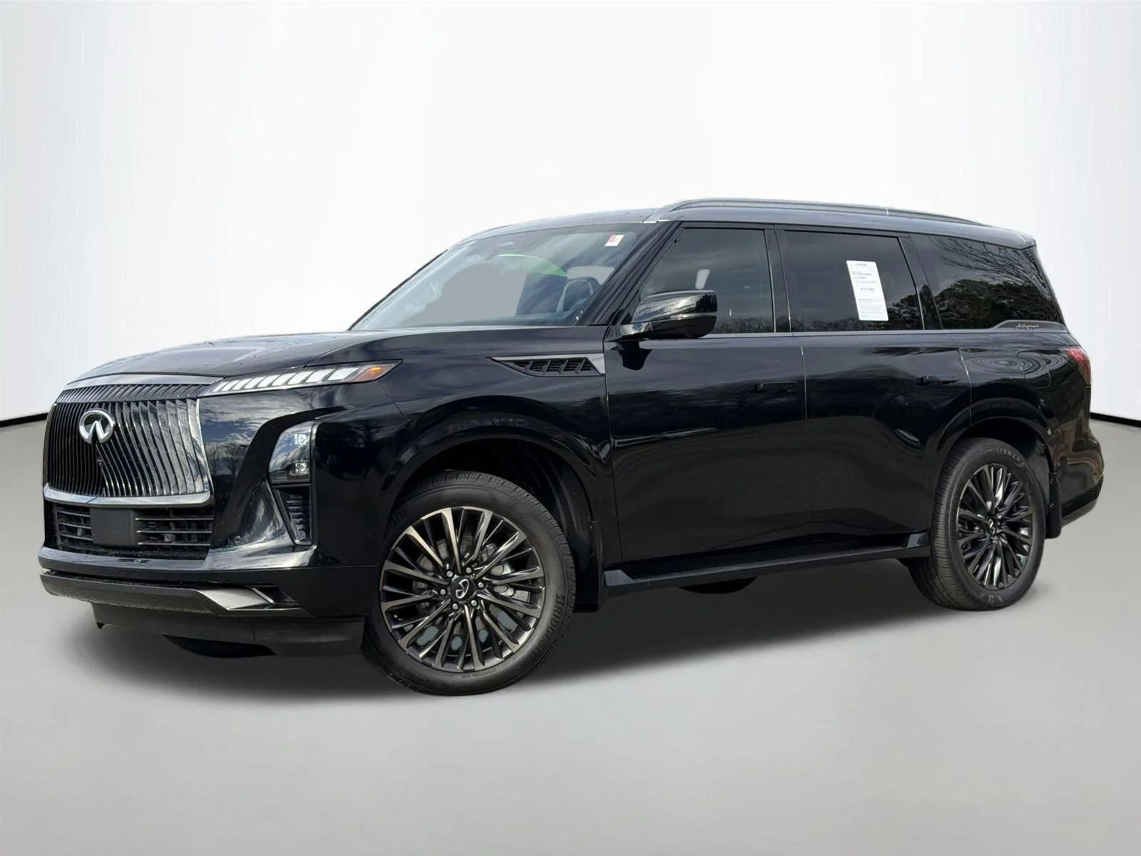 Used 2026 Mineral Black/Graphite Shadow INFINITI AUTOGRAPH image 1