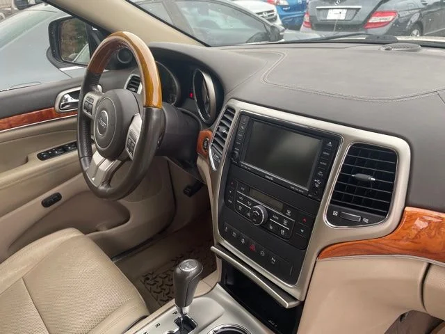 Used 2011 Gold Jeep Overland image 20