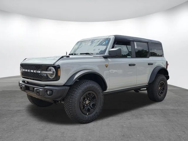New 2026 Avalanche Gray Ford Badlands® image 5