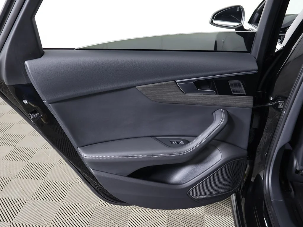 Used 2023 Black Metallic Audi 45 S line Premium Plus image 25