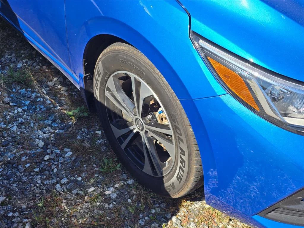 Used 2022 Blue Nissan SV image 17