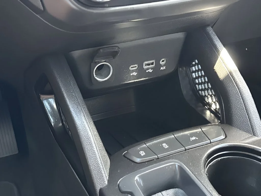 Used 2021 MOSAIC BLACK METALLIC Chevrolet LT image 31