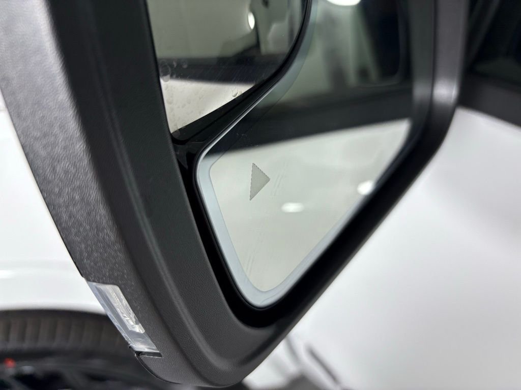 New 2026 Bright White Clear-Coat Exterior Paint RAM Laramie image 13