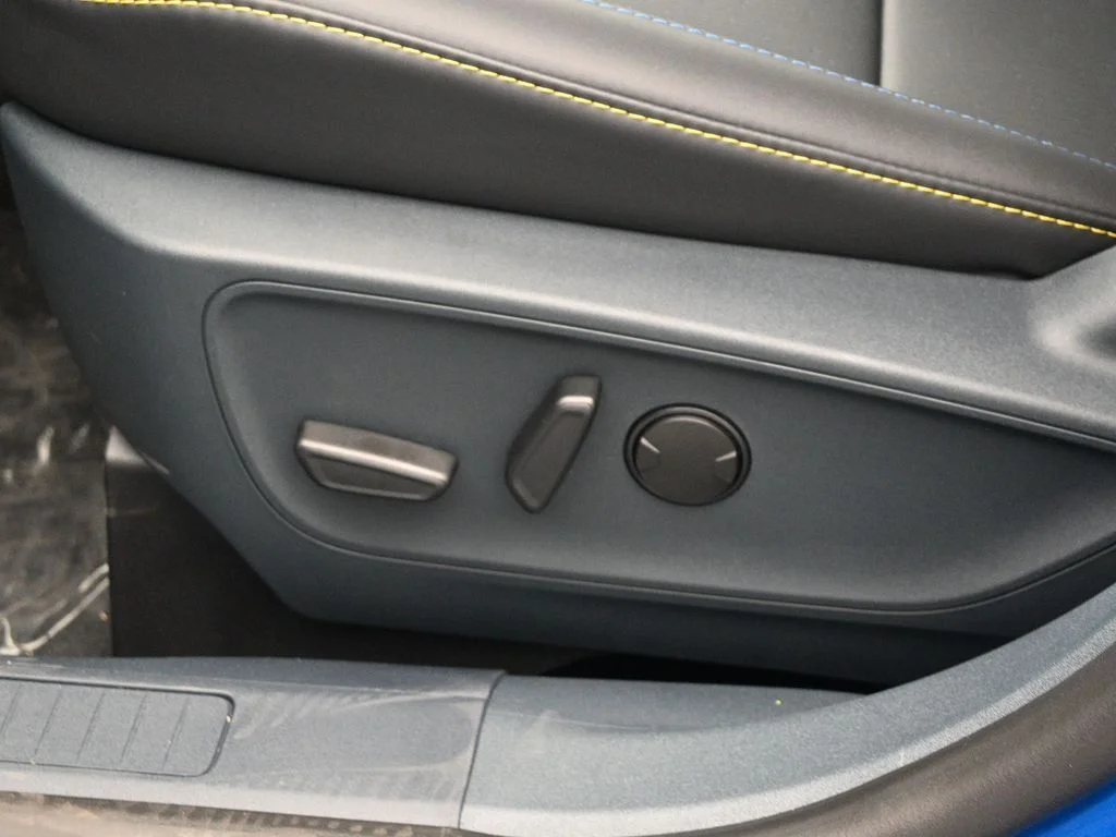 New 2025 Velocity Blue Ford Lobo Standard image 9