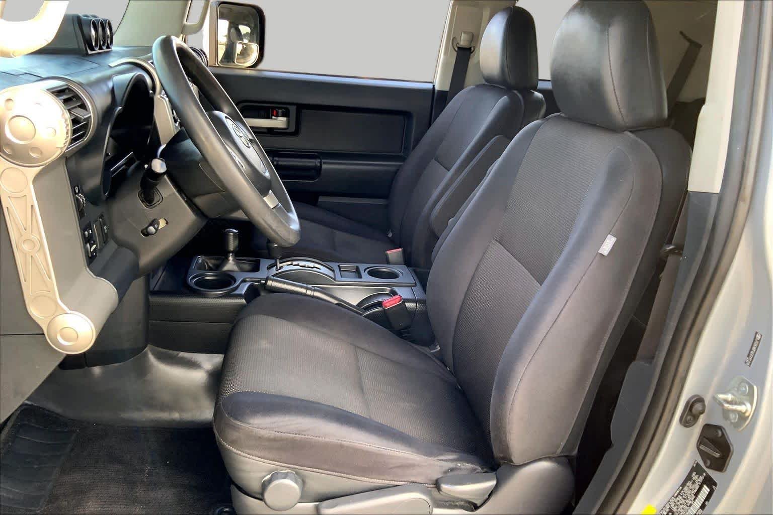 Used 2014 Cement Toyota  image 8