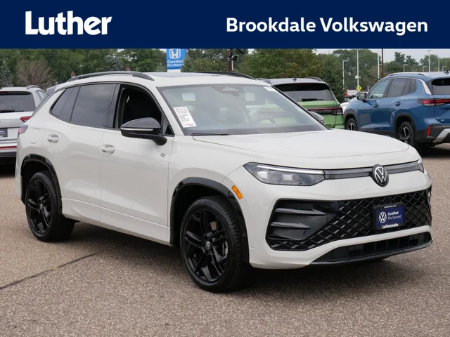 2025 Volkswagen Tiguan SE R-Line Black
