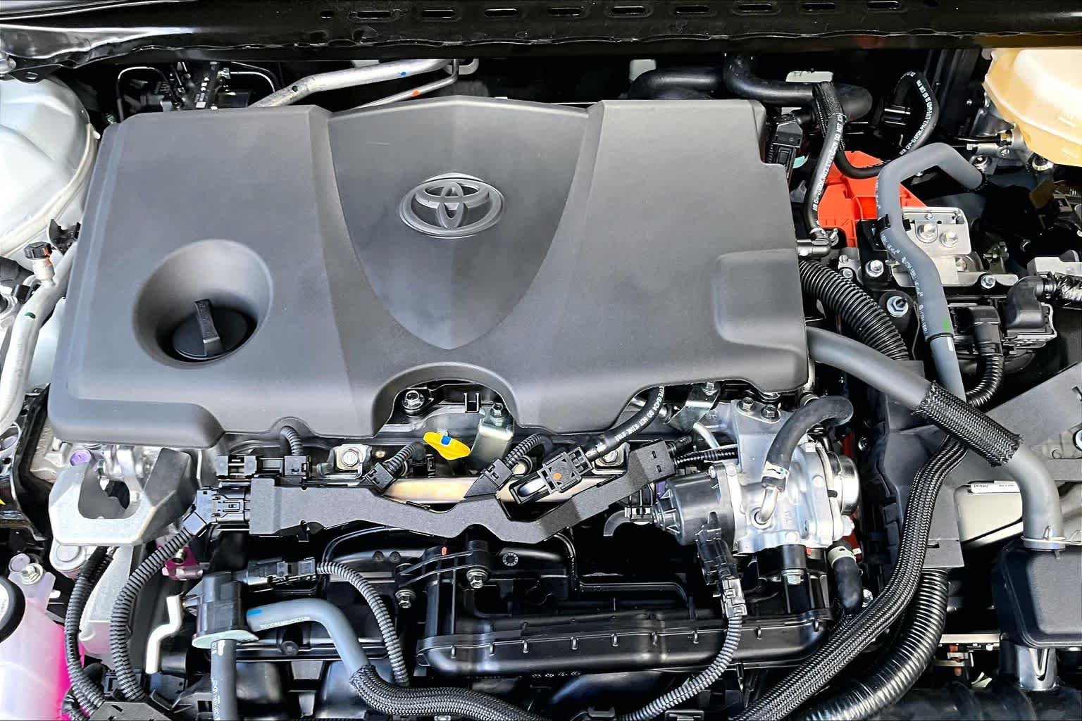 Used 2026 Ice Cap Toyota LE image 33