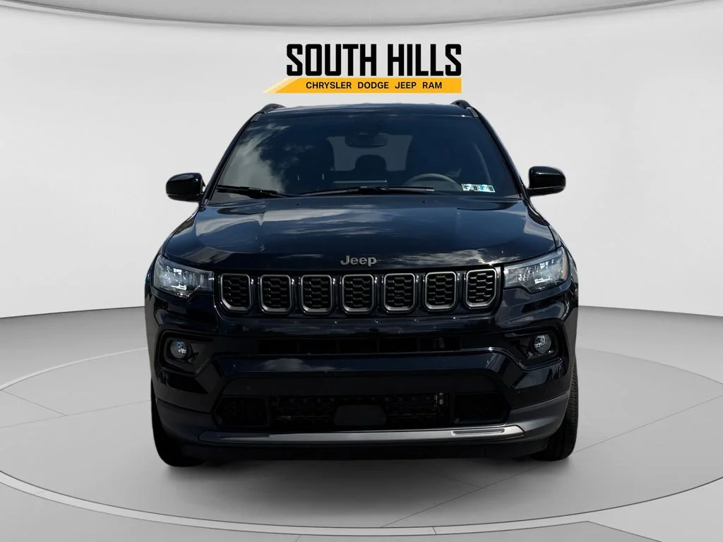New 2026 Diamond Black Crystal Pearl-Coat Exterior Paint Jeep Limited image 8