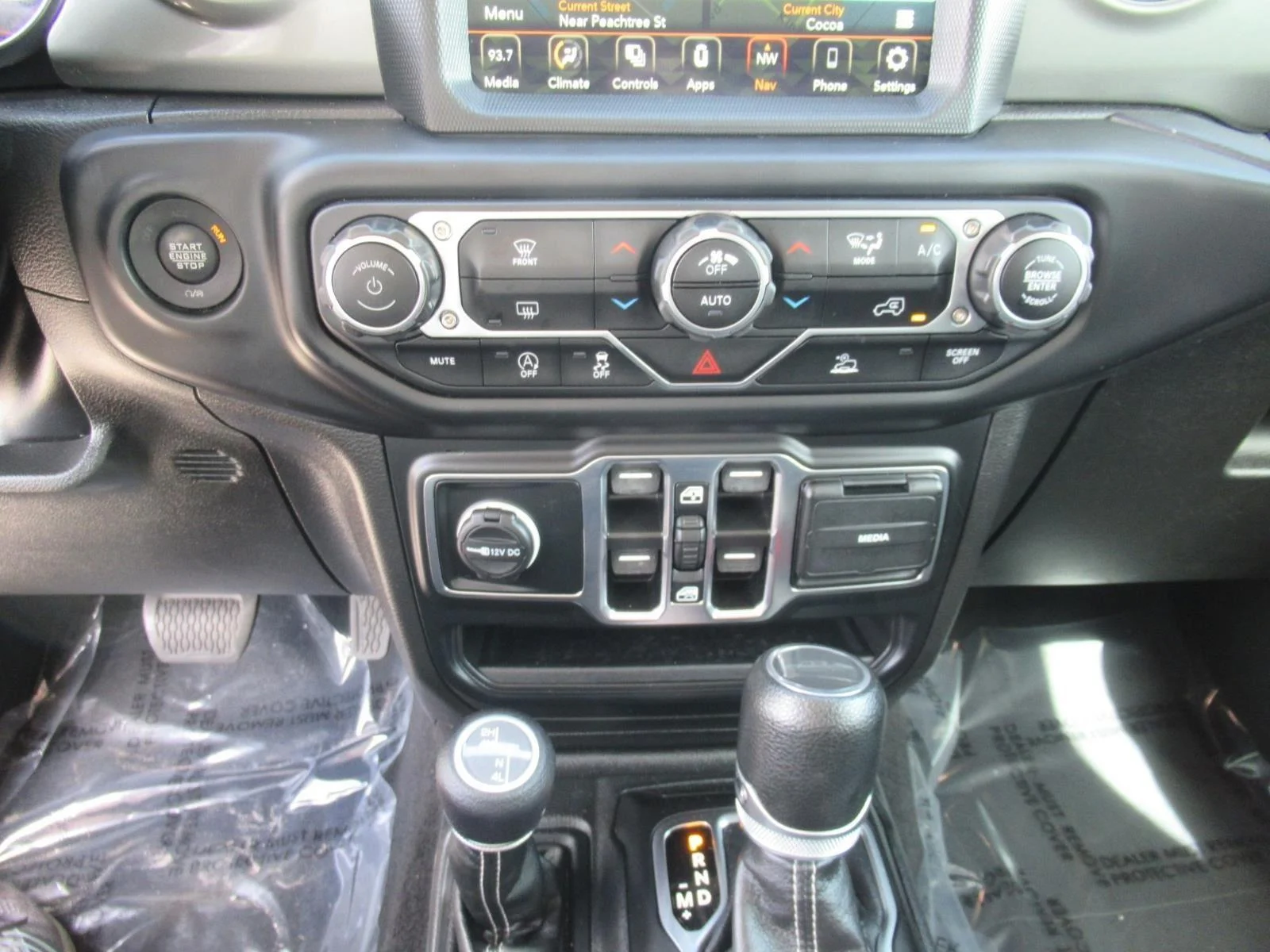2023 Jeep Gladiator Overland - Photo 26
