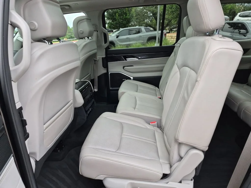 Used 2022 Black Jeep Series I image 34