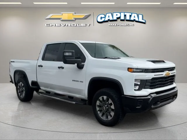 Used 2024 White Chevrolet Custom image 7