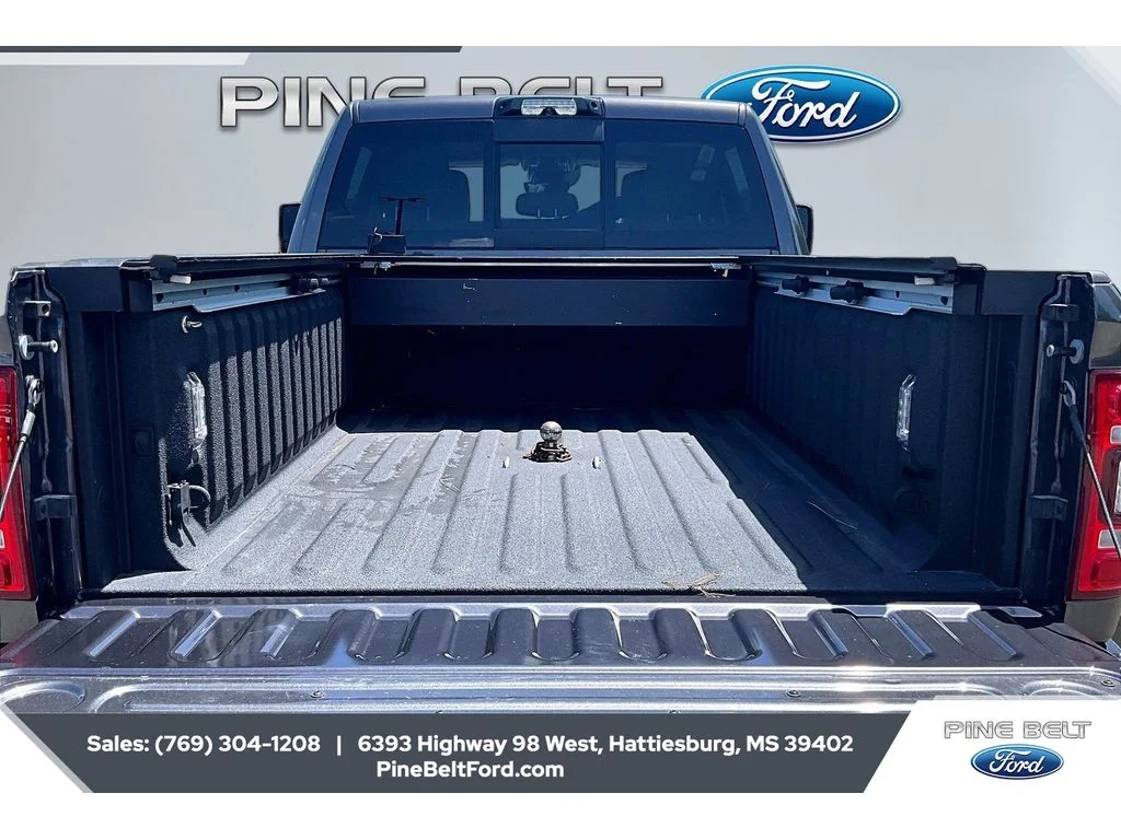 Used 2024 Granite Crystal Metallic Clearcoat Ram Longhorn image 12