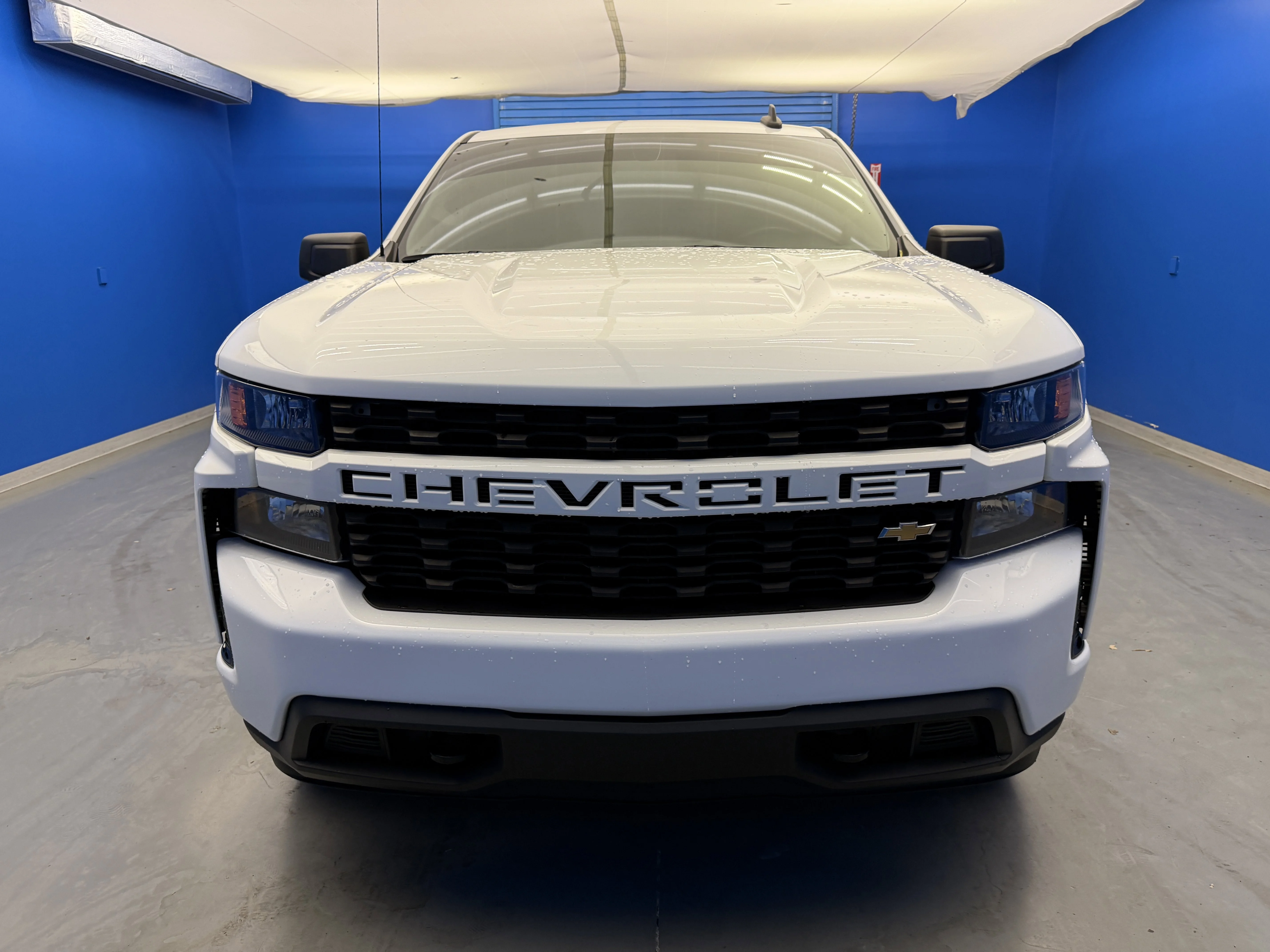 Used 2022 Summit White Chevrolet Custom image 3