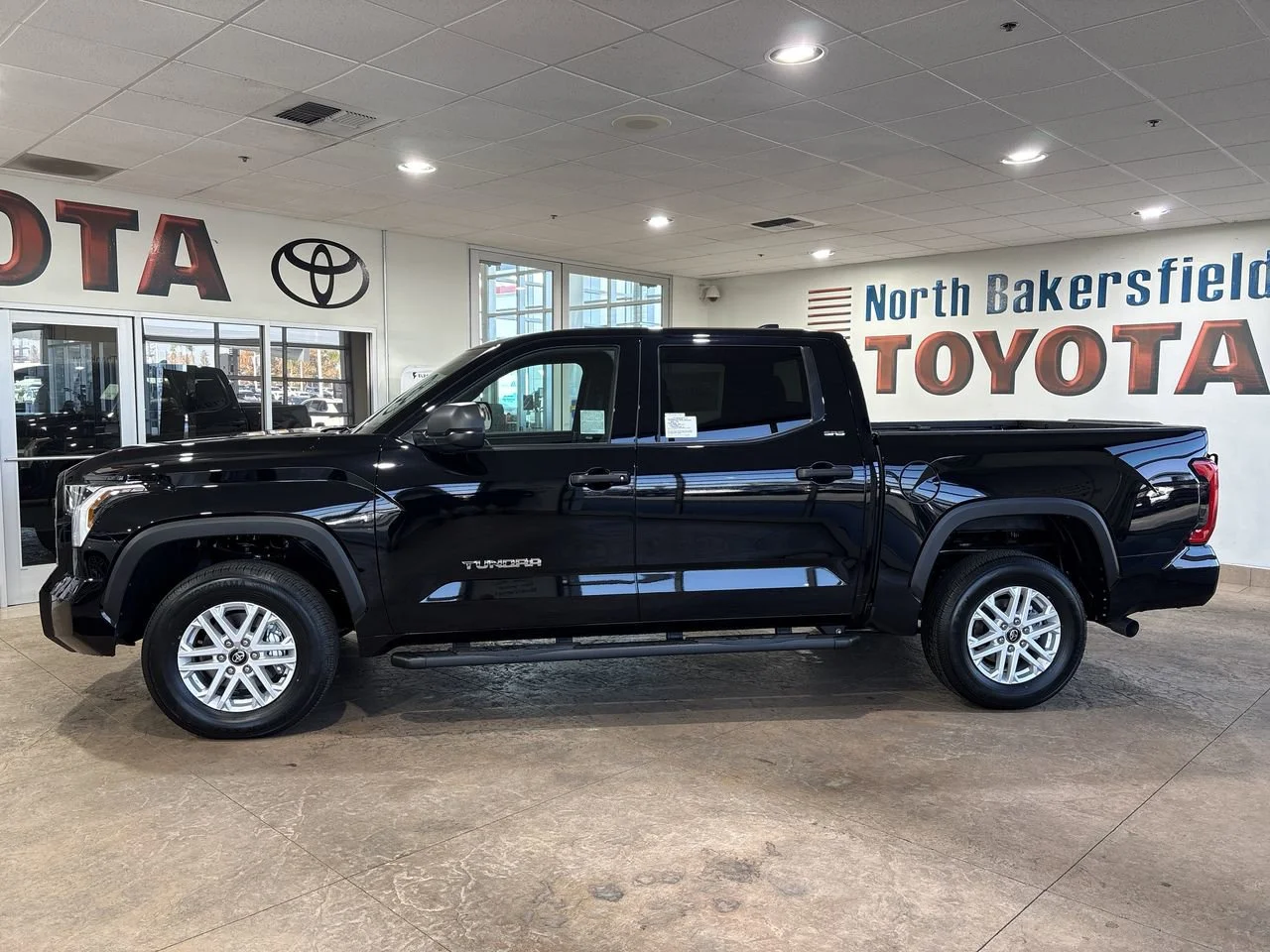 2026 Toyota Tundra SR5 - Photo 7