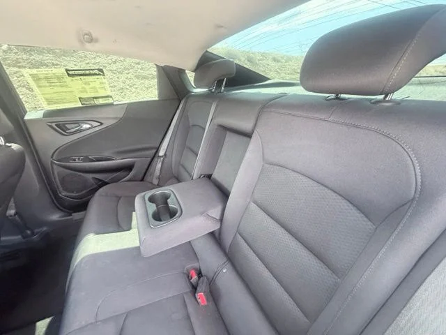 Used 2022 White Chevrolet LT image 23