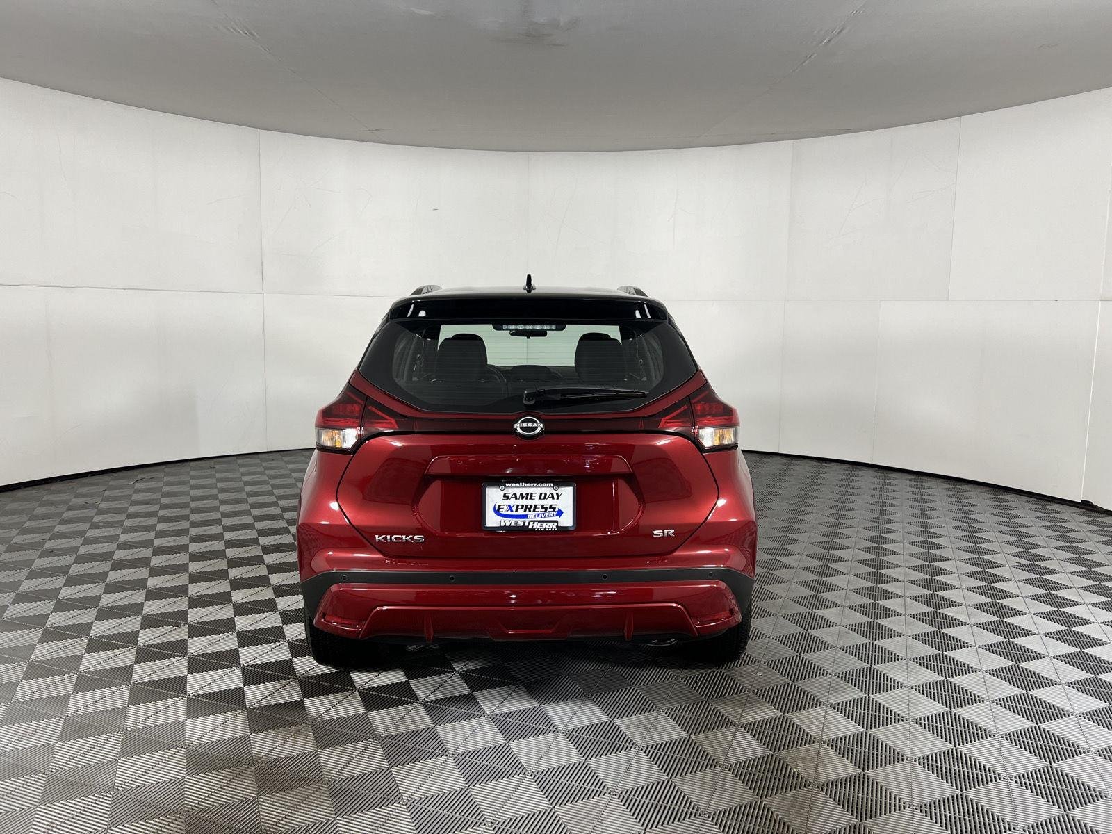 Used 2024 Super Black Nissan SR image 23