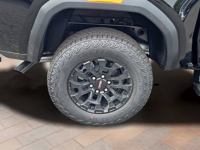 New 2026 Onyx Black GMC Elevation image 18